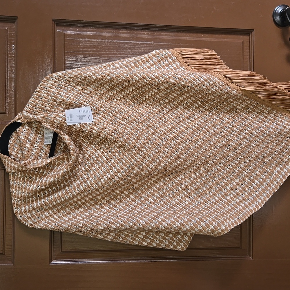 Chico's-White & neutral knit textured poncho Sz L/XL NWT.